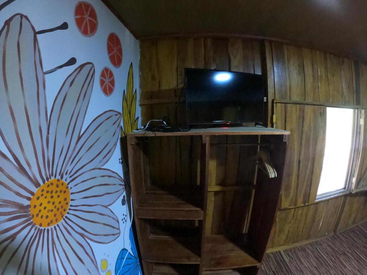 Tree House Samanea Lodge Puerto Limon Exteriér fotografie